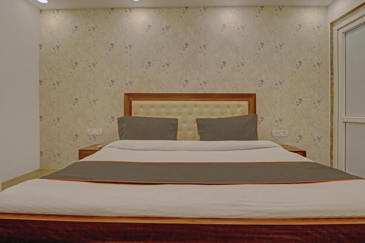 Collection O Spot Light Near Tughlakabad Station Metro Station Hotell Indraprastha Exteriör bild