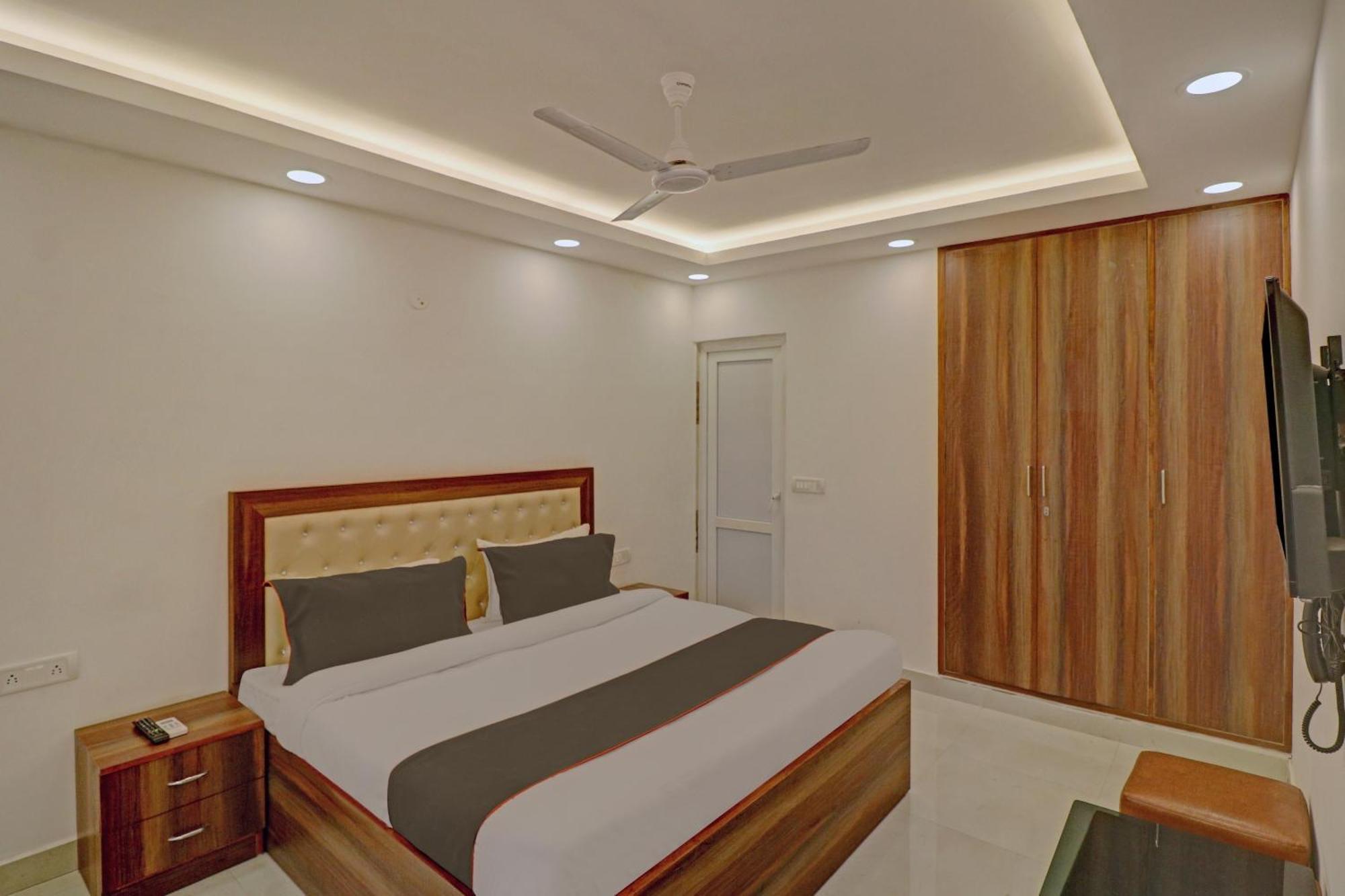 Collection O Spot Light Near Tughlakabad Station Metro Station Hotell Indraprastha Exteriör bild