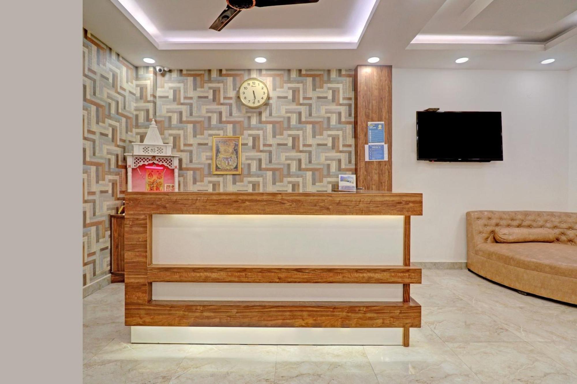 Collection O Spot Light Near Tughlakabad Station Metro Station Hotell Indraprastha Exteriör bild